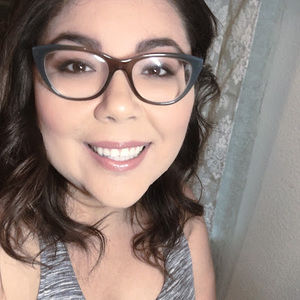 Meet your Posher, Liz